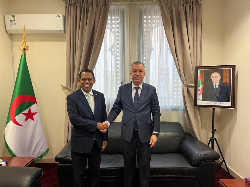 Ambassador receives his Maldivian counterpart