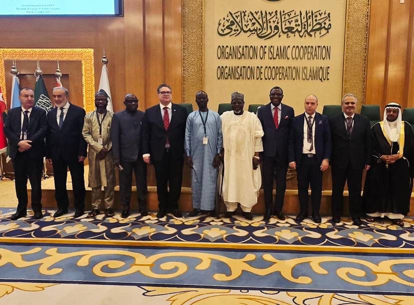 مشاركة السفير في  الاجتماع الطارئ للجنة التنفيذية على مستوى المندوبين الدائمين  بمنظمة التعاون الإسلامي